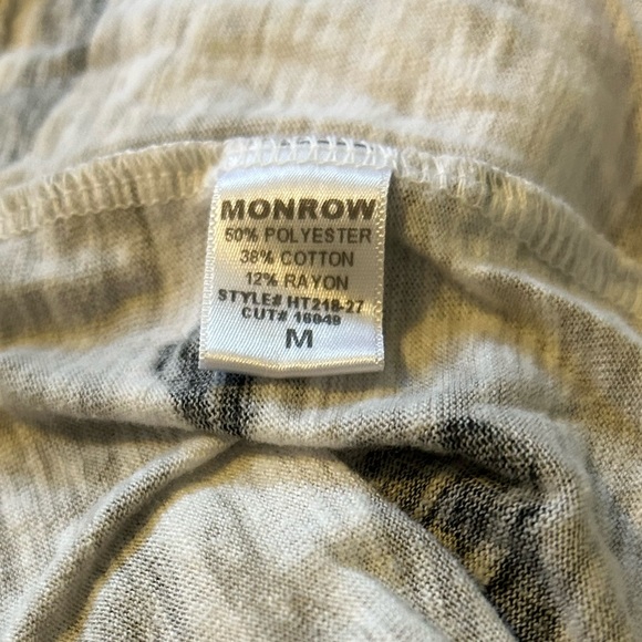Monrow Vneck sz M - Picture 5 of 6